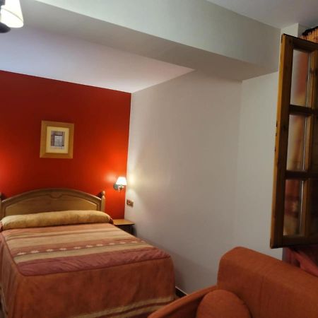 Apartamentos Casa Espanol Брото Екстериор снимка