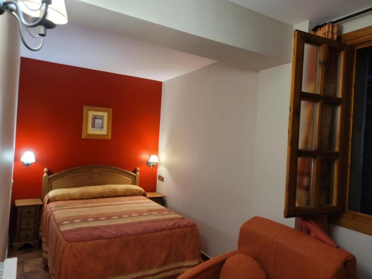 Apartamentos Casa Espanol Брото Екстериор снимка