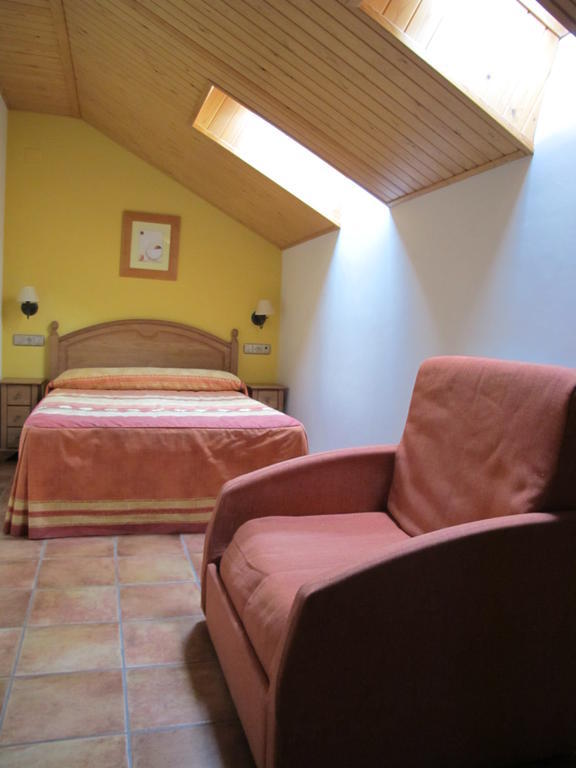 Apartamentos Casa Espanol Брото Стая снимка